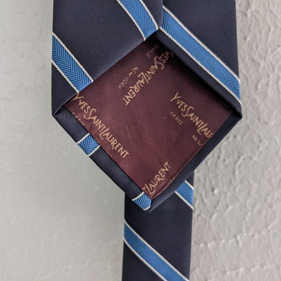 Yves Saint Laurent Men's Neck Tie Blue on Blue Stripe - Picture 3 of 4
